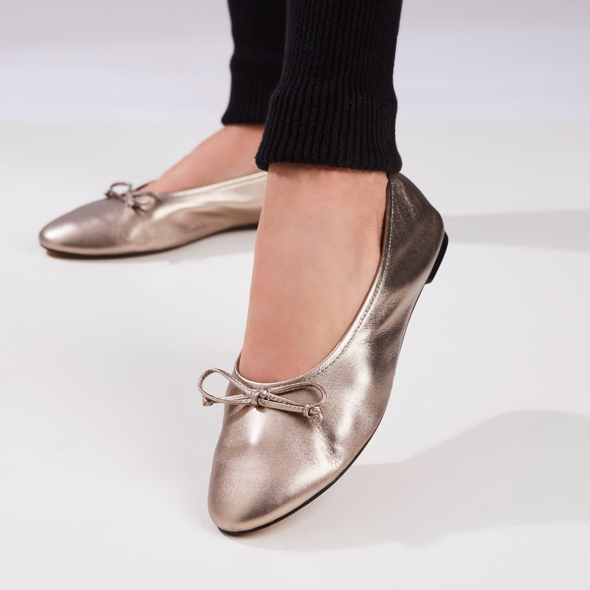 Sapatilha Slip Couro Metalizado Pewter